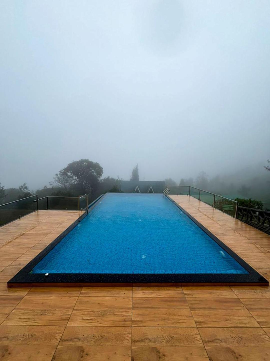Camelot Resort Munnar Dış mekan fotoğraf